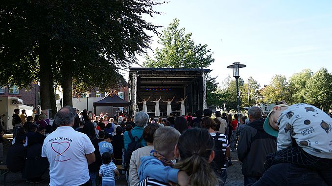 Fotos: V. Nendza, Stadt Wedel