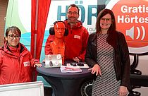 Jana Schumacher und ihr Team von Hörgeräte Stropahl baten gleich zum Hörtest vor Ort - und das seniorenfreundlich, weil kostenlos. 