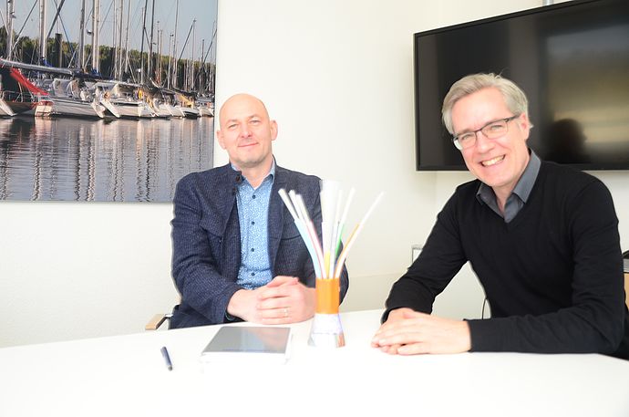 Starke Partner: Jörn Peter Maurer (rechts) von den Stadtwerken und Achim Middeldorf von Hansa Projekt NetCom