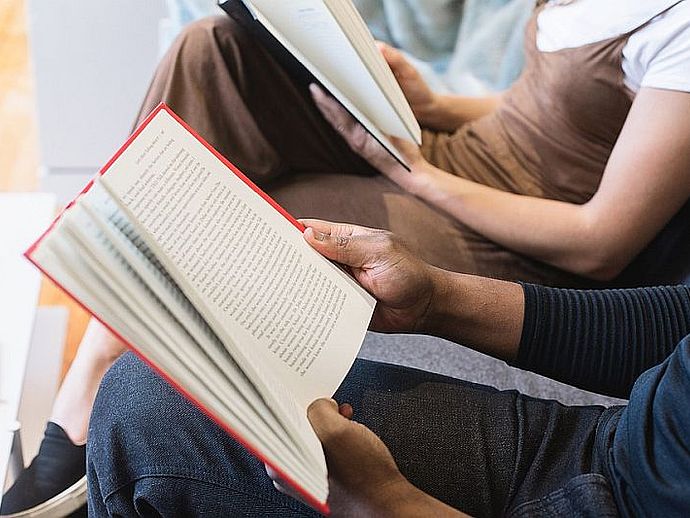 Symbolbild Silent Book Club (Foto: Pixabay)