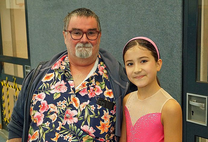 Trainer Detlef Stubbemann und eine seiner erfolgreichen Läuferinnen, Elif Helvacioglu.