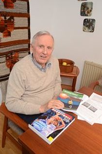 Anerkannter Experte: Seit Jahrzehnten beschäftigt sich der Sportlehrer Ewald Schauer mit dem Basketball-Spiel und verfasste mehrere Bücher.