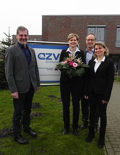 Die Führungsspitze des neuen Unternehmens: Roland Krügel (von links), Christine Mesek, Volker Hatje und Monika Riekhof: AZV Südholstein