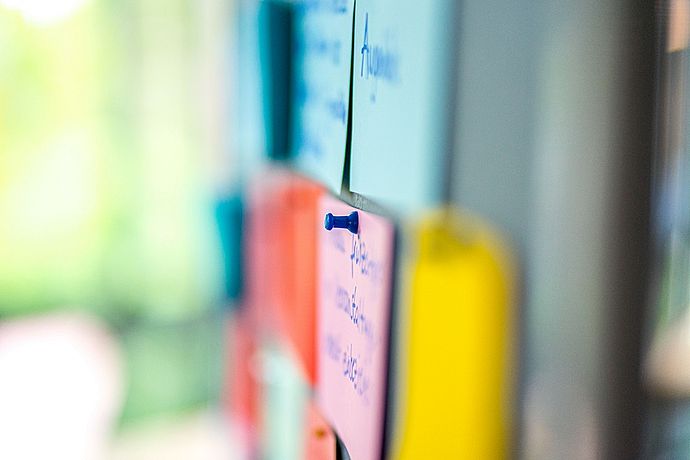 Das Wedel Forum am Mittwoch, 17. Juli 2024, von 18 bis 19 Uhr im Wedeler Ratssaal bietet die Möglichkeit, die eigenen Ideen und Wünsche für die Wahl einer Bürgermeisterin oder eines Bürgermeisters, zentral zu platzieren. Foto: Stadt Wedel/Kamin 