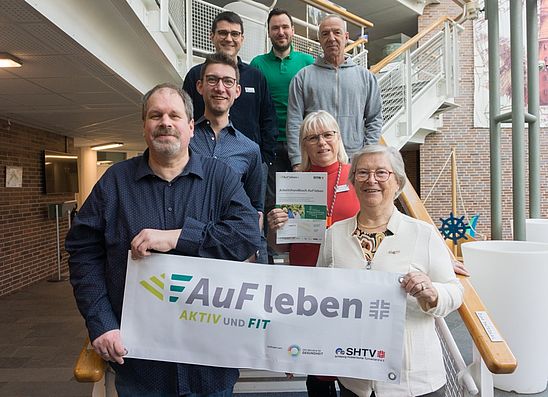 Starkes Tandem für körperliche Betätigung im Alter: Der Wedeler TSV, der Wedeler Seniorenbeirat und die Stadt Wedel ziehen an einem Strang. Foto: Stadt Wedel/Kamin