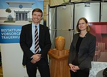 Auch der Tod gehört zum Leben: André Bade und Birgit Bienek gaben wichtige Informationen.