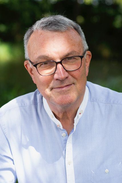 Dr. Michael L&uuml;ders